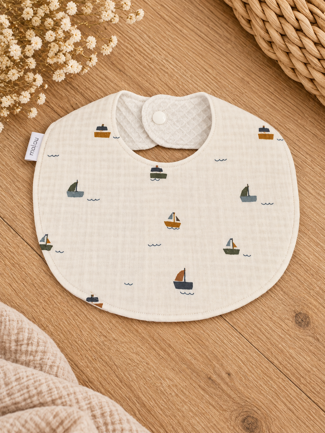 Bavoir simple Jules vue arrière en coton de gaze et éponge nid d'abeille blanche