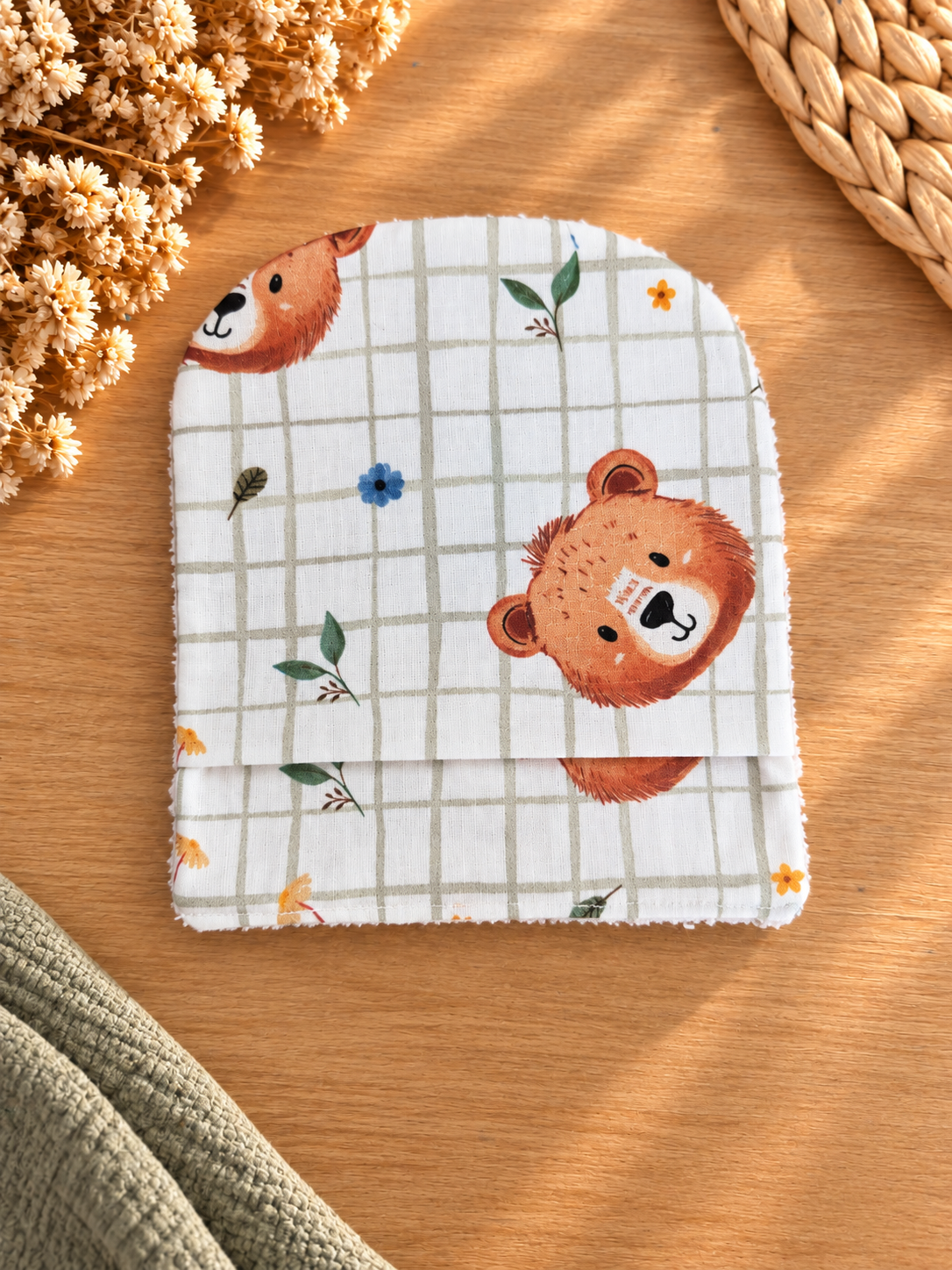 Petit sac assorti aux lingettes lavables Bear