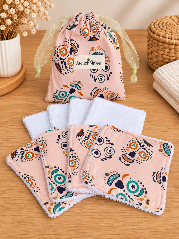 Lingettes lavables Catrina en éponge de bambou avec leur petit sac rose fleuri