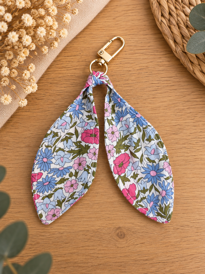Porte-clé Iris – Atelier Malou 284